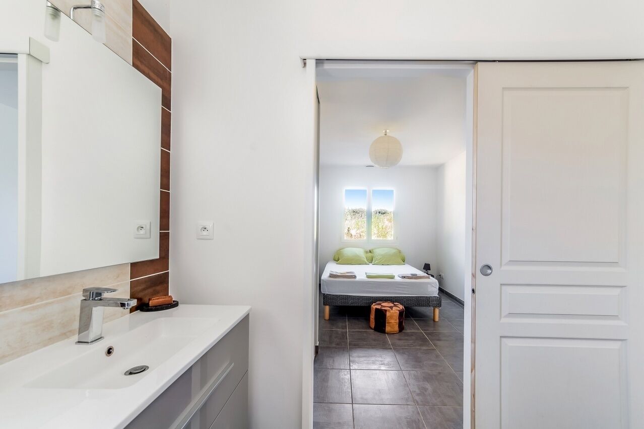 3 chambres, fer et planche à repasser, lit parapluie, Wi-Fi gratuit