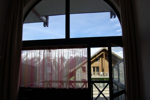 Open from 2/12/24. Apartment at the foot of the slopes, Oz resort, Alpe d'Huez