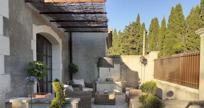 Maison de charme tout confort en Provence "Piscine chauffée "