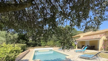 Piscine extérieure