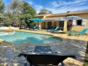 Outdoor pool - Family home with private pool, fenced garden, 500 meters from the beach. (La Croix-Valmer)