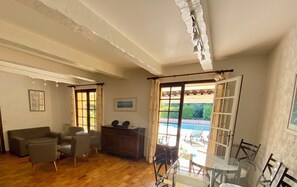 Interior - Family home with private pool, fenced garden, 500 meters from the beach. (La Croix-Valmer)