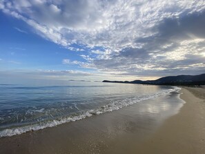 Beach nearby, sun loungers - Family home with private pool, fenced garden, 500 meters from the beach. (La Croix-Valmer)