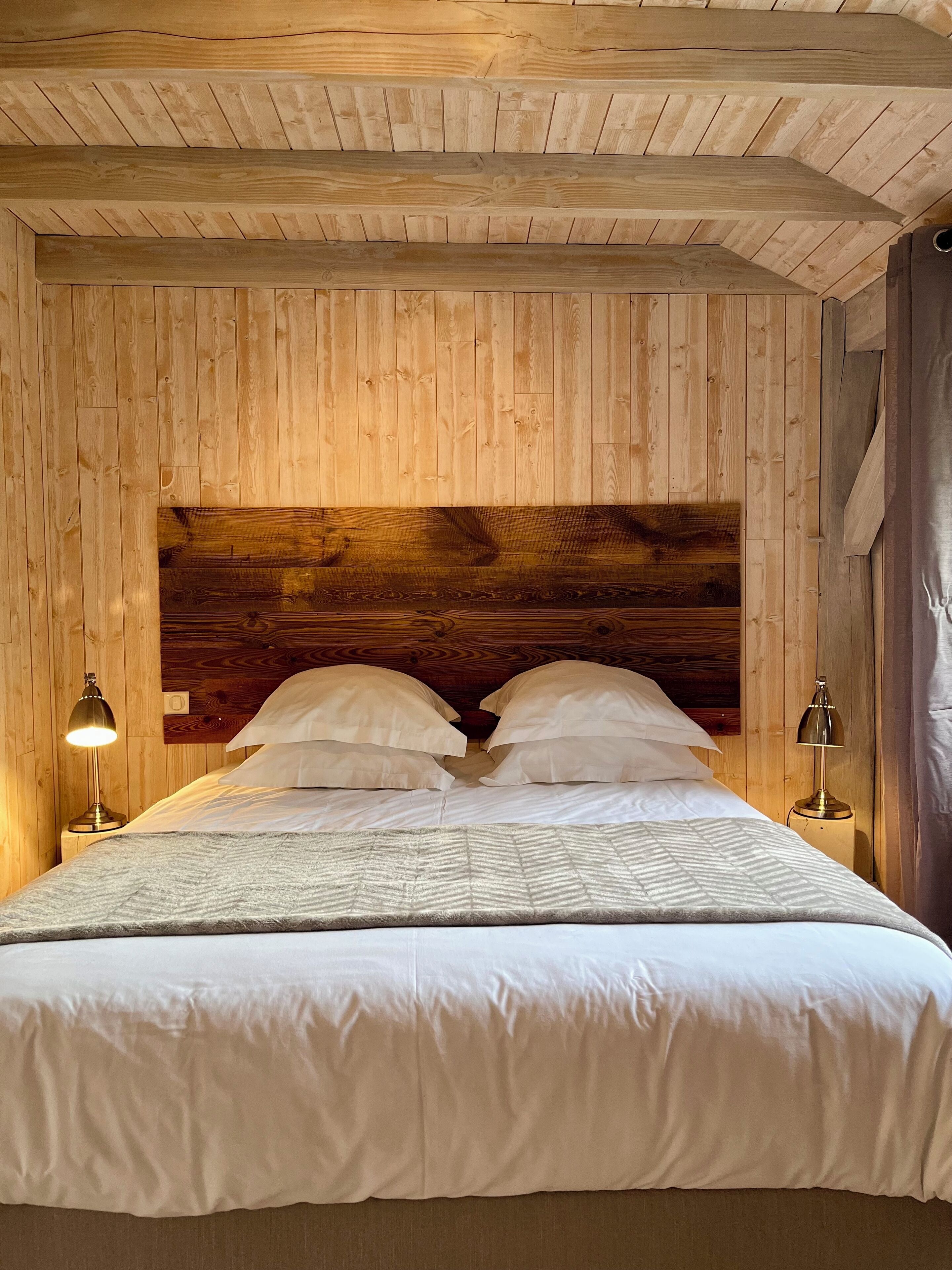 3 chambres, fer et planche à repasser, Wi-Fi gratuit, draps fournis