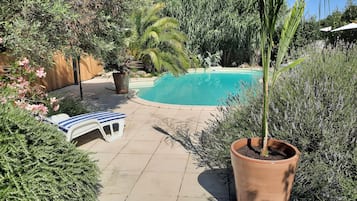 Utomhuspool