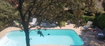 Maisonette cottage with pool in Eygalières 6 people alpine nature park