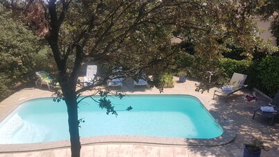 Maisonette cottage with pool in Eygalières 6 people alpine nature park