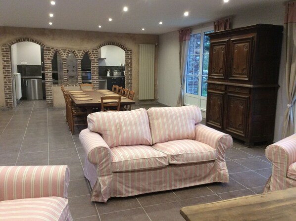 Téléviseur, livres