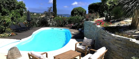 Piscine extérieure, piscine chauffée