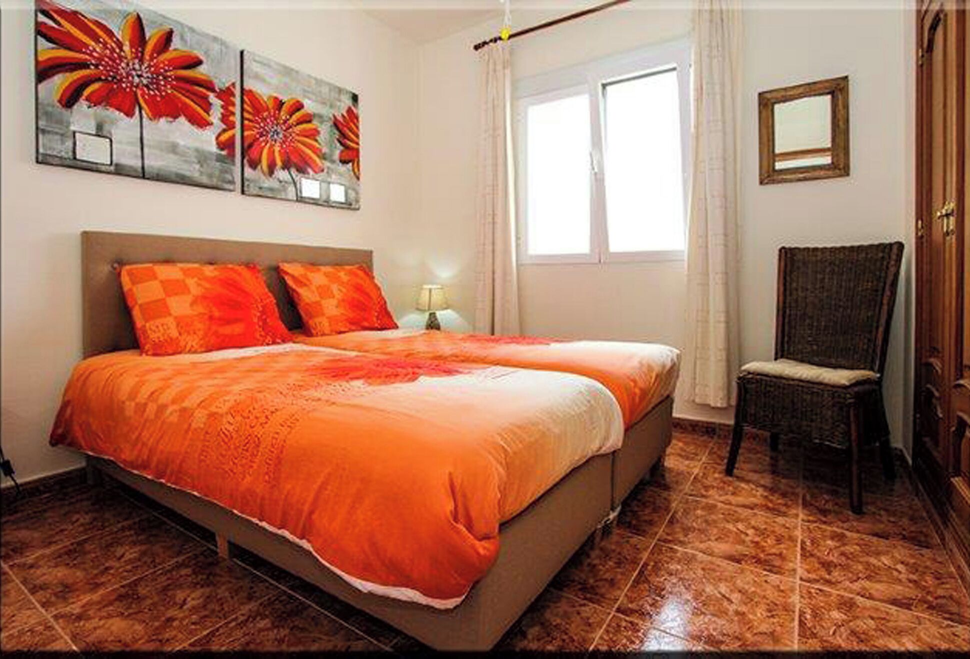 5 chambres, fer et planche à repasser, Wi-Fi gratuit, draps fournis