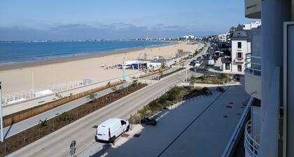 Situation d'exception pour ce studio plein sud et face mer