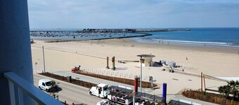 このスタジオの完全な南と顔の海のための例外的な状況 