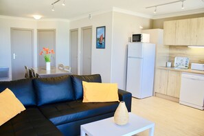 Télévision, chaîne hi-fi