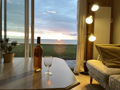 Villa en primera línea de mar en Hauteville sur mer. Costa oeste de Cotentin