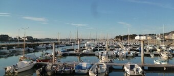 Pretty house with enclosed garden close to amenities in ERDEVEN.