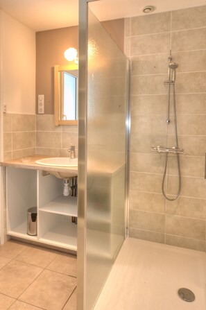 Shower, hair dryer
