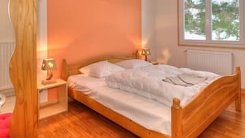 4 habitaciones, tabla de planchar con plancha y wifi gratis