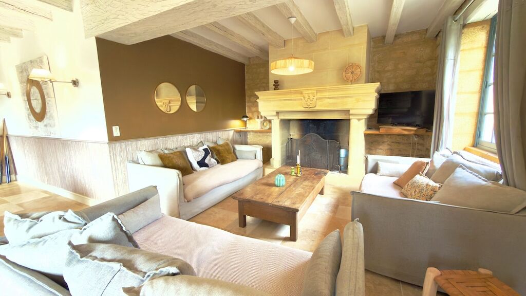 Smart TV, fireplace, foosball, table tennis