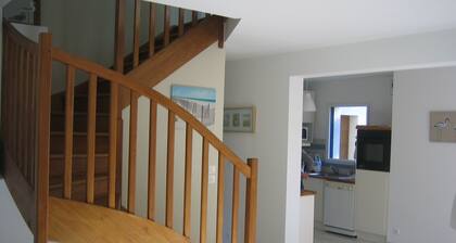 Maison familiale, 4 pers ,wifi, vélos a disposition