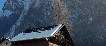 SAMOENS-Bel-Appartamento 4 persone ds un tradizionale chalet savoiardo Expo SUD