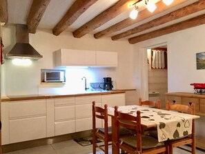 Dining - SAMOENS-Bel Apartment-4 persons ds a traditional Savoyard chalet-Expo SOUTH (Samoëns)