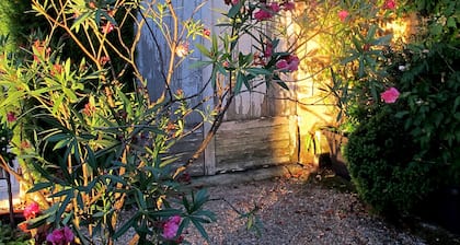 Emmas Cottage HĂŒtte ruhig im Weinberg 3 km von der Stadt. In der NĂ€he von Royan