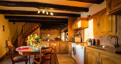 In the heart of the village, the TIBALOU with its breathtaking view of the river.