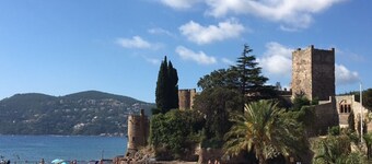 Villa 300 meters from sandy beaches, residential area Mandelieu la Napoule