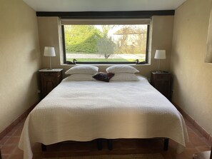 6 sovrum, skrivbord, strykjärn/strykbräda och gratis wi-fi