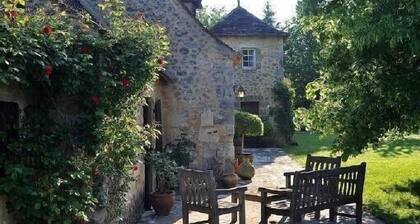 House 12 Pers. Hamlet Dordogne