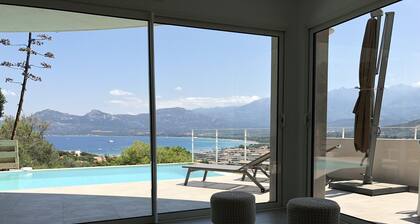 CALVI, MAGNIFICENT CONTEMPORARY VILLA WITH SEA VIEW AND HEATED POOL