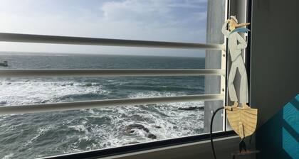 Studio labellisé dans maison ''pieds dans l'eau'' site maritime ex