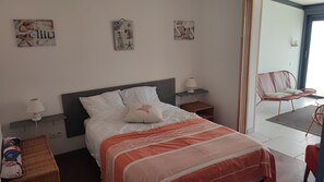 2 camere, ferro/asse da stiro, Wi-Fi gratuito