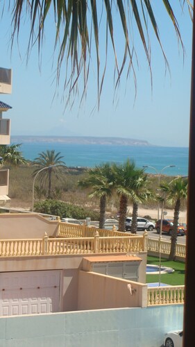 Apartamento de 100m2 cerca del mar-internet.