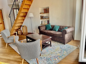 智能電視、DVD 播放機、音響