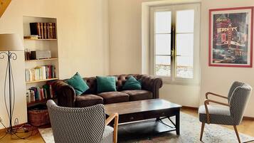 Smart TV, lettore DVD, impianto stereo