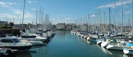 Marina/club náutico