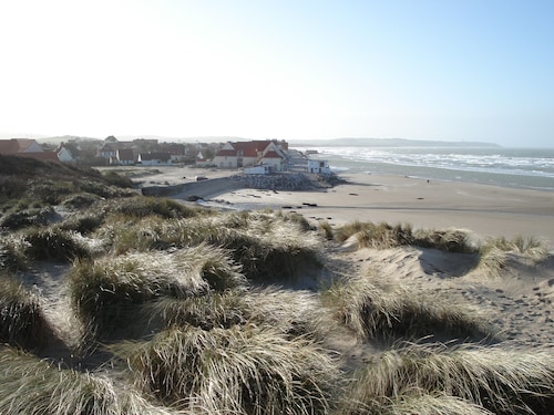 Upea huoneisto näköalalla ja suora pääsy merelle Wissantissa