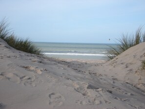 Platja a a prop 