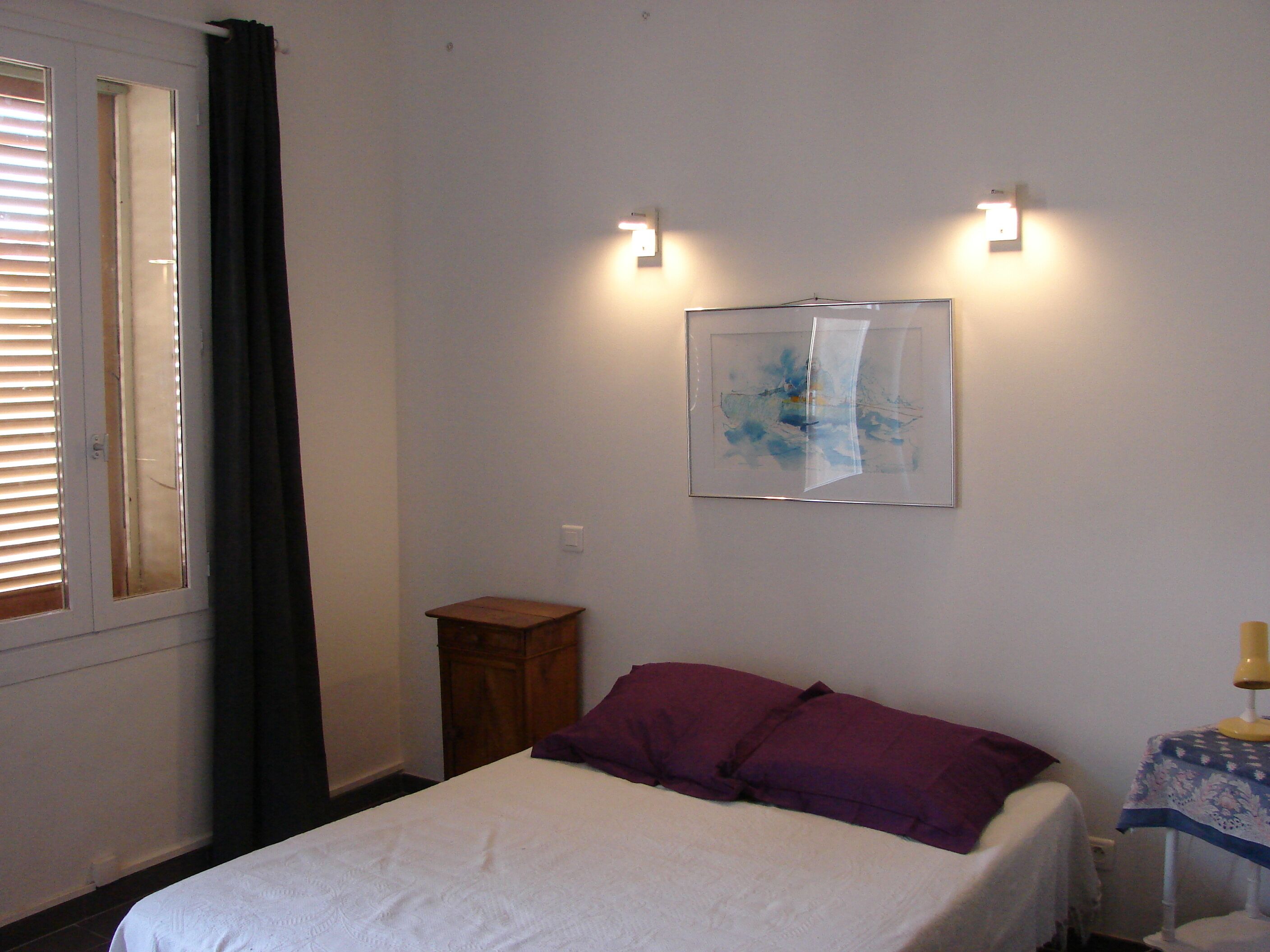 3 habitaciones y tabla de planchar con plancha 