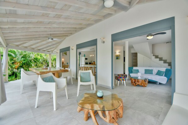 Dining - New in Saint-Francois! Beautiful luxury 4 * Villa 800m from the sea (Saint-François)