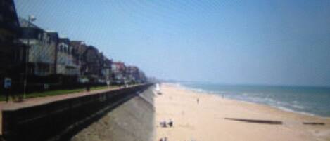 Beach nearby, sun-loungers