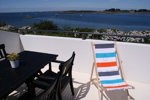 La terrasse vue sur mer