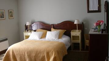 6 soverom, strykejern/-brett, wi-fi (inkludert) og sengetøy