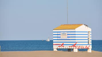 Vlak bij het strand, strandlakens