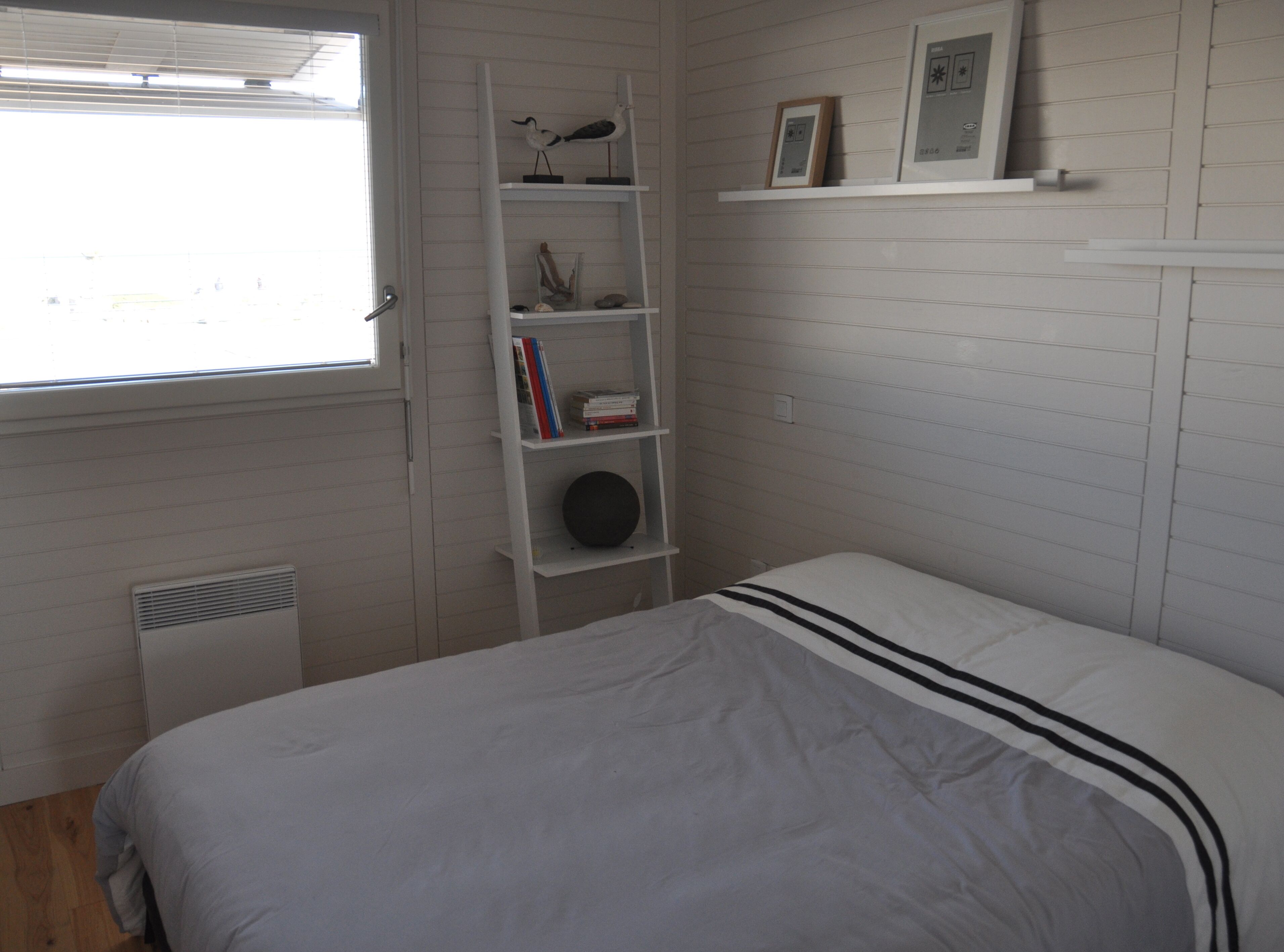 3 bedrooms, iron/ironing board, travel crib, free WiFi