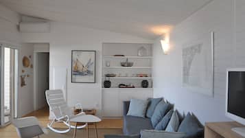 Televisie, boeken en een stereo