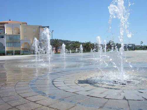 In Sète district VILLEROY Seaside 100 m beach Lido T2 54 m² air-conditioned