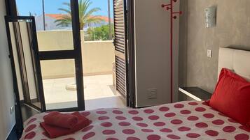 1 bedroom, in-room safe, iron/ironing board, WiFi