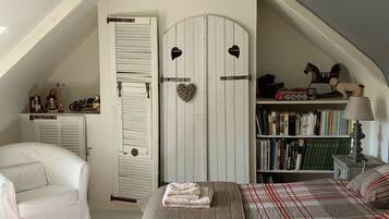 2 chambres, fer et planche Ă repasser, Wi-Fi gratuit, draps fournis